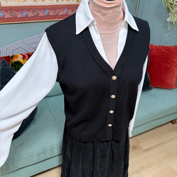 Vintage Black and White Sweater Vest - Picture 10 of 10